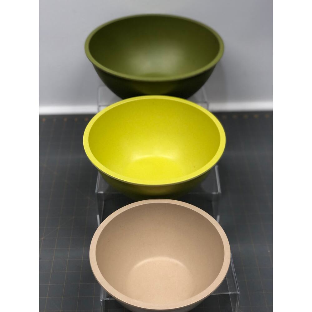 Pampered Chef Bamboo Fiber Nesting Mixing Bowl Set of 3 Green, Yellow Tan #1717
